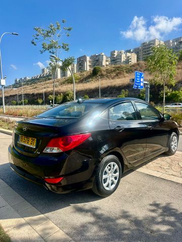 יונדאי אקסנט i25