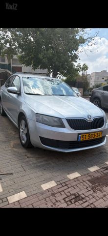 סקודה אוקטביה