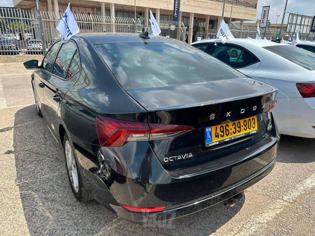 סקודה אוקטביה