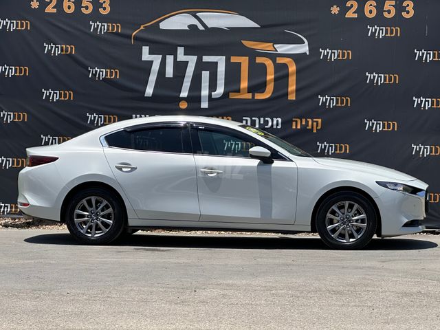 מאזדה 3