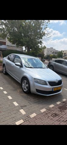 סקודה אוקטביה