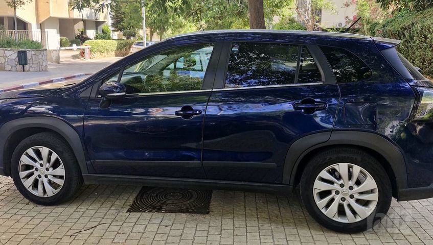 סוזוקי S-Cross