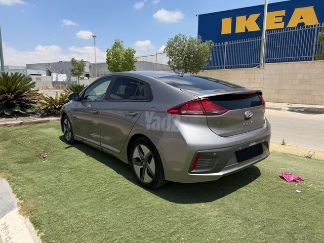 יונדאי איוניק