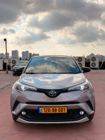 טויוטה C-HR
