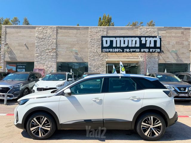 פיג'ו 3008