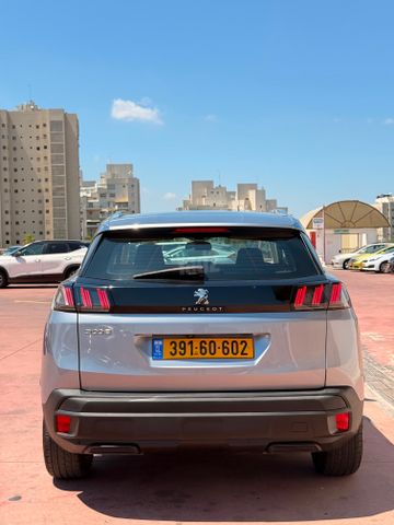 פיג'ו 3008