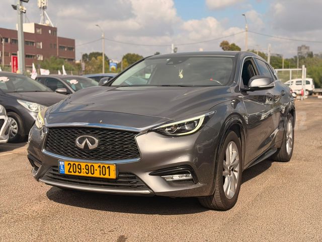 מודעת רכב אינפיניטי Q30