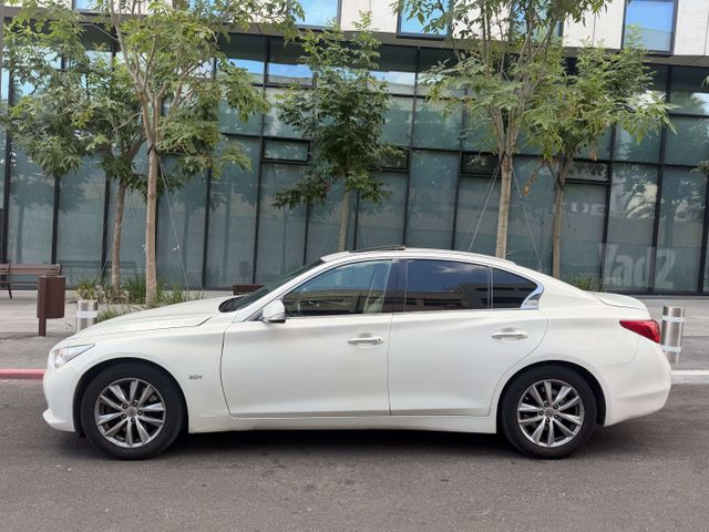 אינפיניטי Q50