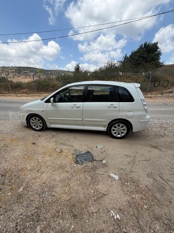 סוזוקי ליאנה