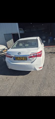 טויוטה קורולה