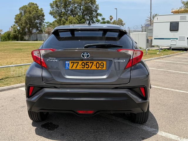 טויוטה C-HR