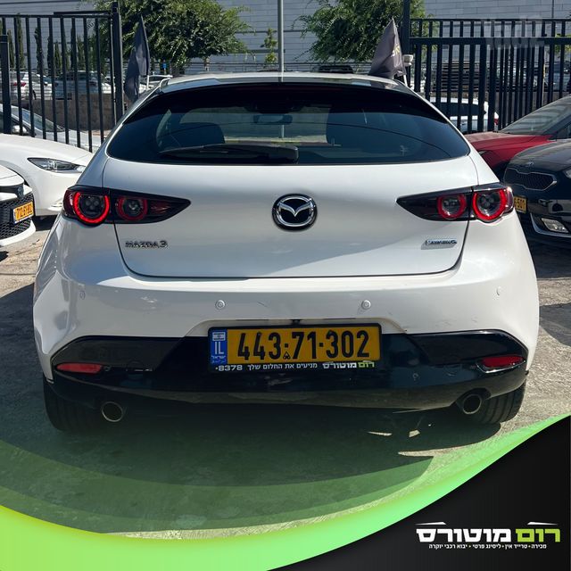 מאזדה 3