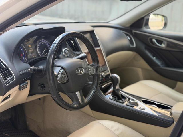 אינפיניטי Q50