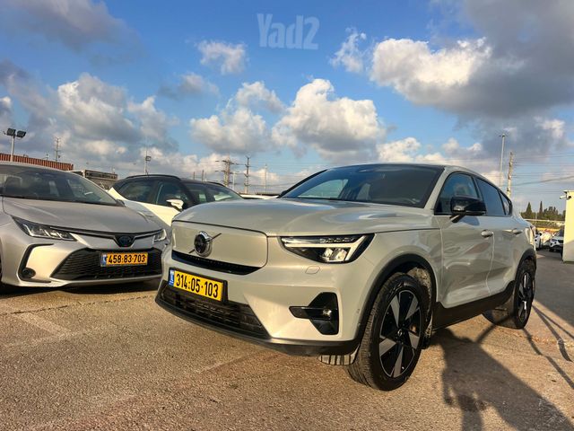 וולוו C40