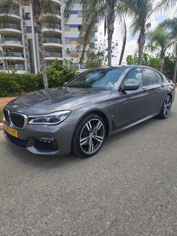 מודעת רכב ב מ וו סדרה 7