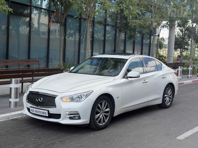 אינפיניטי Q50