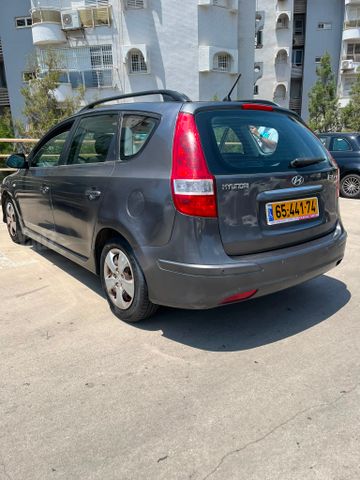 יונדאי i30