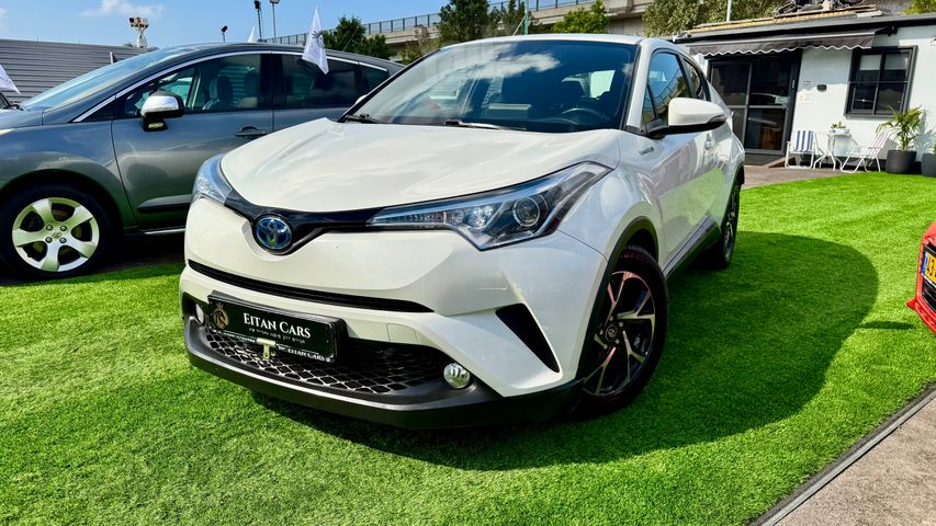 מודעת רכב טויוטה C-HR