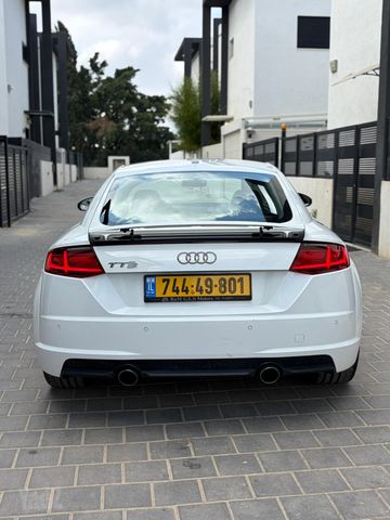 אאודי TT