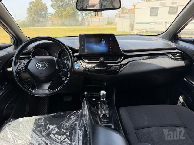 טויוטה C-HR