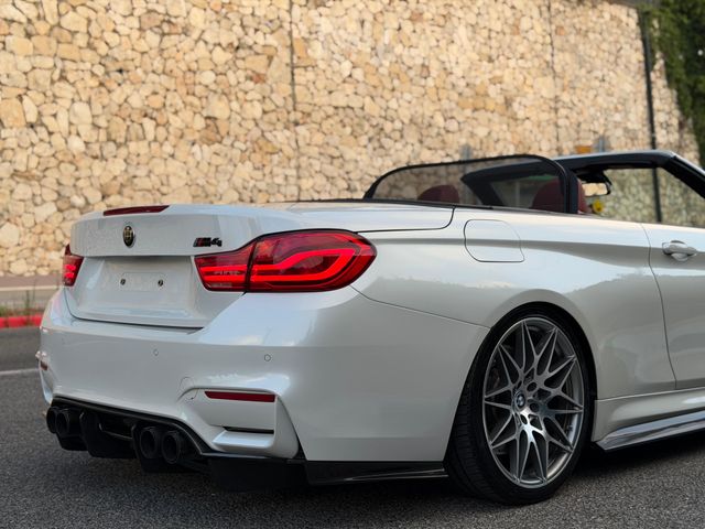 ב מ וו M4