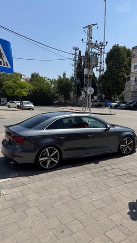 מודעת רכב אאודי RS 3
