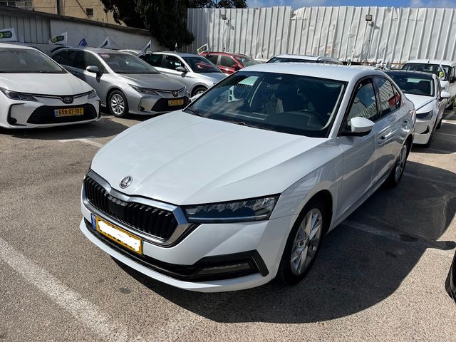 סקודה אוקטביה