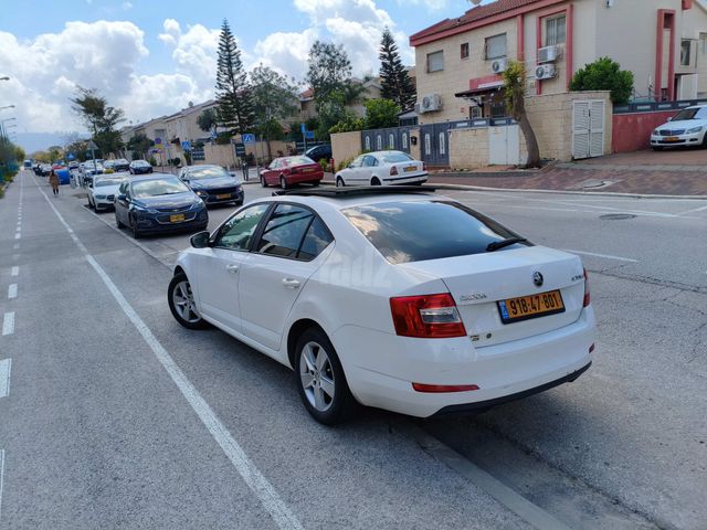 סקודה אוקטביה