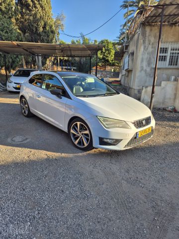 מודעת רכב סיאט לאון