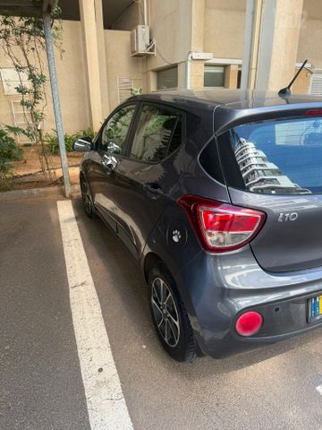 יונדאי i10