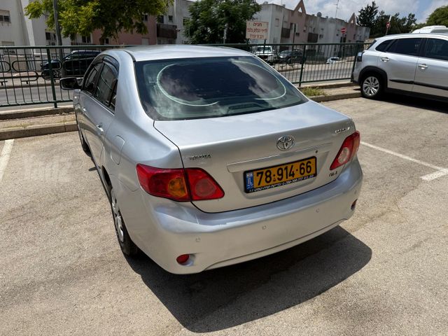 טויוטה קורולה