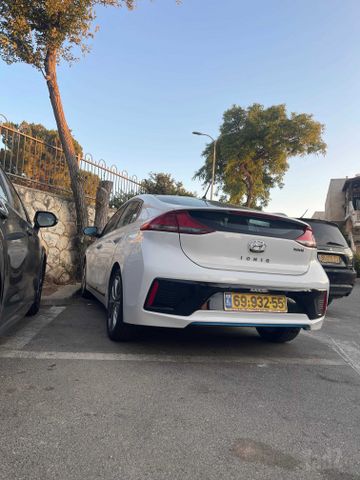 יונדאי איוניק