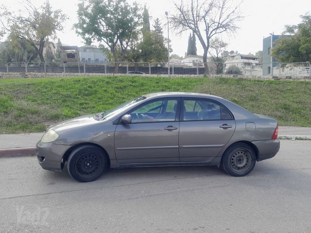 טויוטה קורולה
