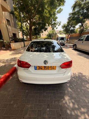 מודעת רכב פולקסווגן ג'טה