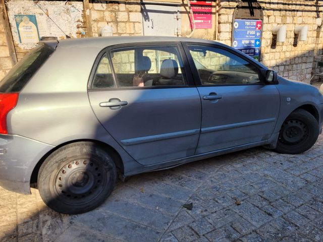 טויוטה קורולה