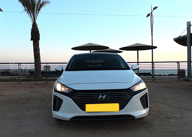 יונדאי איוניק