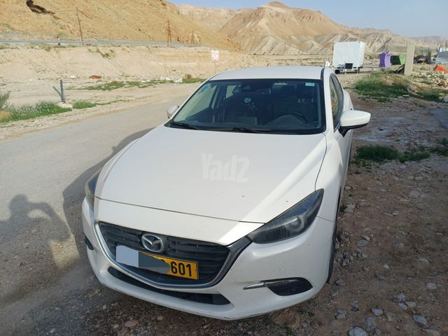 מאזדה 3