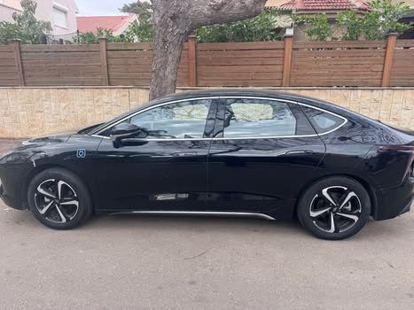 מודעת רכב אי.וי איזי Limo