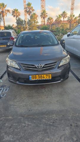 מודעת רכב טויוטה קורולה