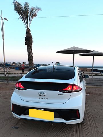 יונדאי איוניק