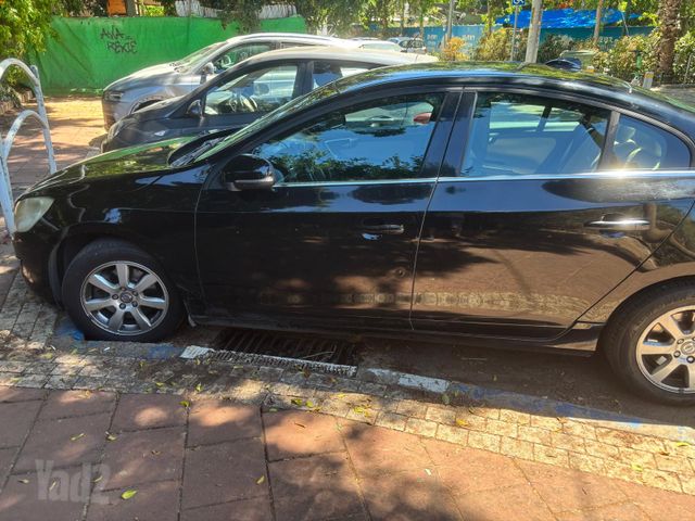 וולוו S60