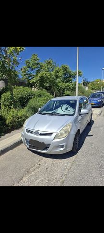 מודעת רכב יונדאי i20