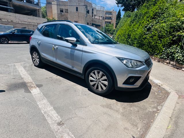 מודעת רכב סיאט ארונה