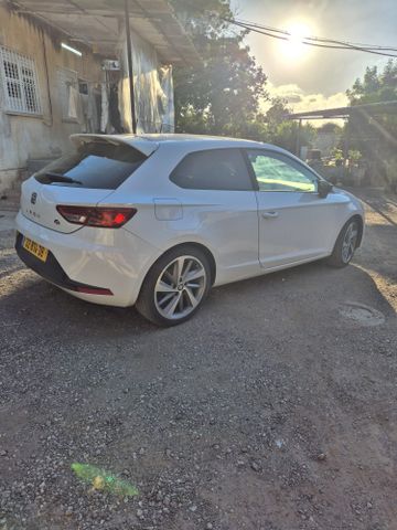 סיאט לאון