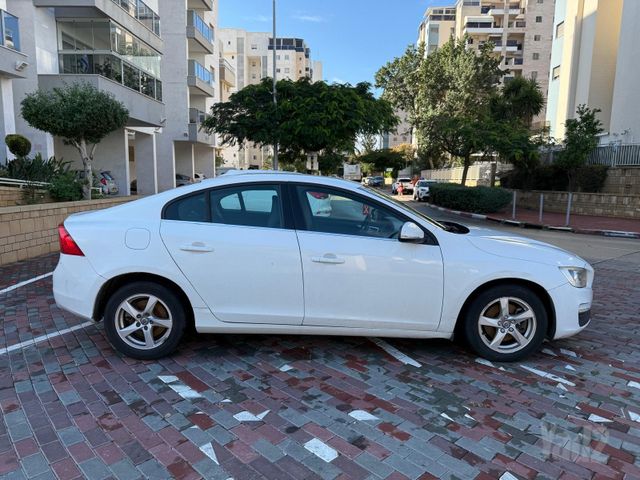 וולוו S60