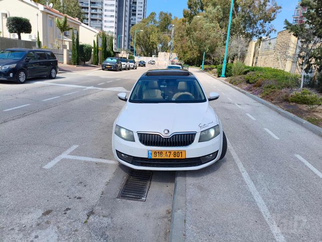 סקודה אוקטביה