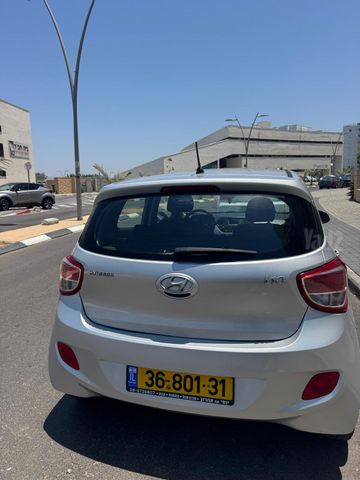 יונדאי i10