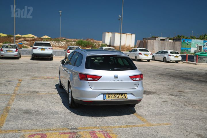 סיאט לאון