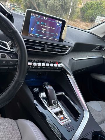 מודעת רכב פיג'ו 3008
