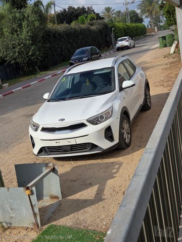מודעת רכב קיה סטוניק